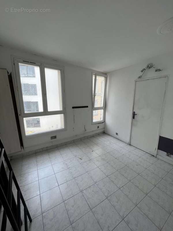 Appartement à PARIS-10E