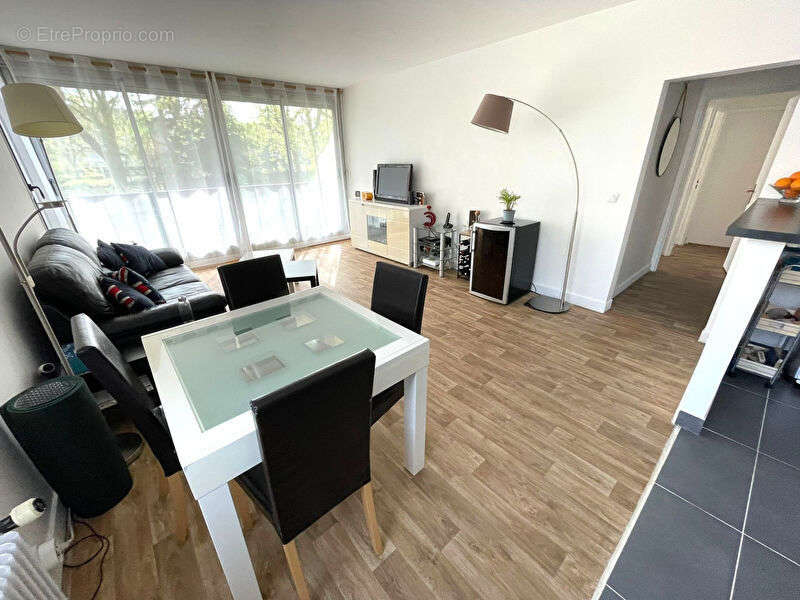 Appartement à FONTENAY-SOUS-BOIS