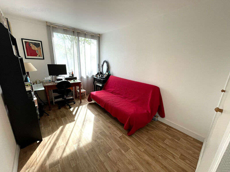 Appartement à FONTENAY-SOUS-BOIS