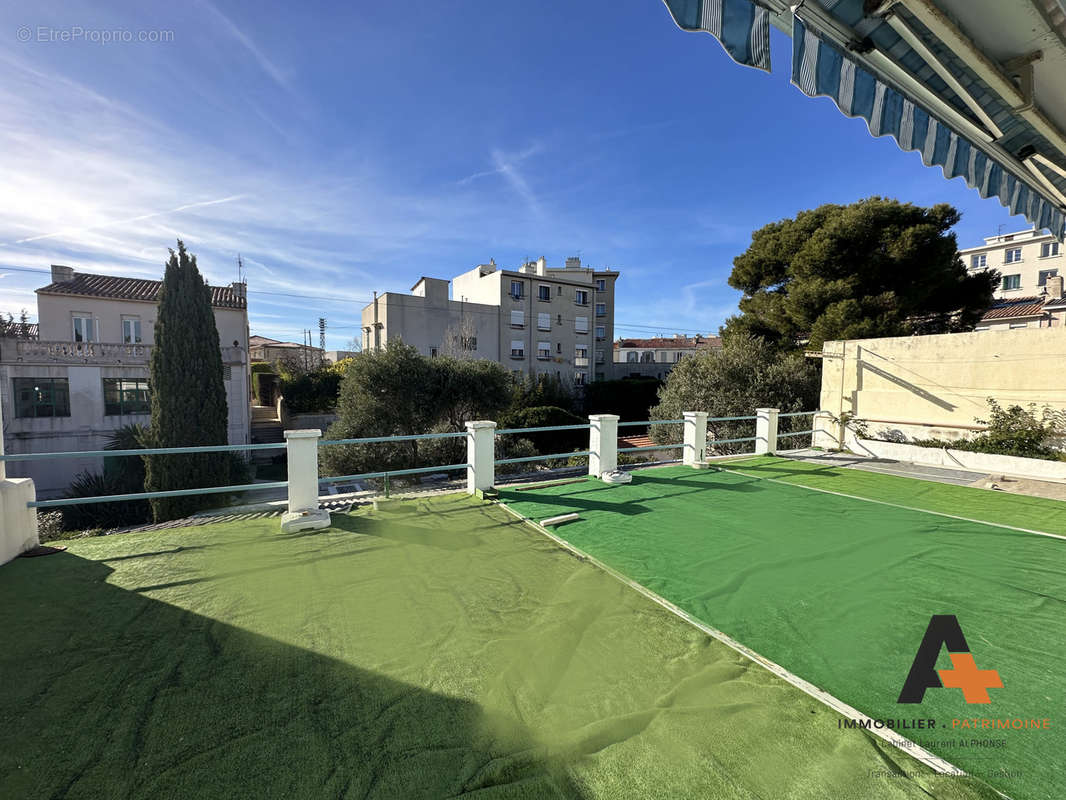 Appartement à MARSEILLE-7E