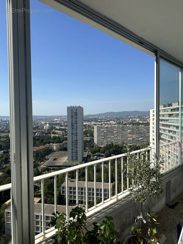 Appartement à MARSEILLE-9E