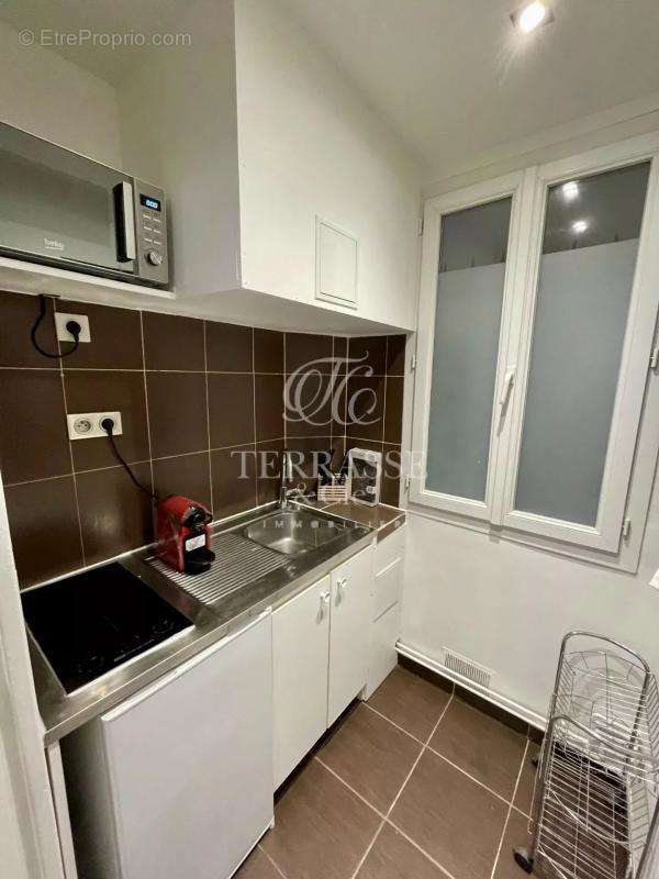 Appartement à PARIS-10E