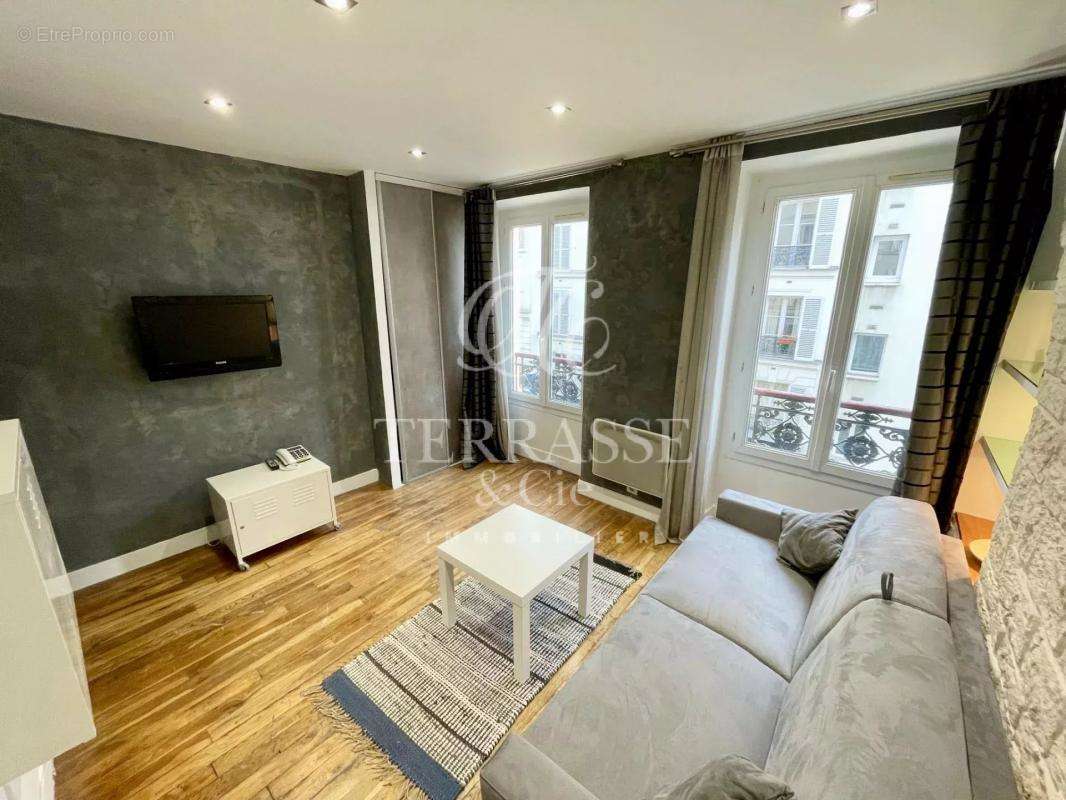 Appartement à PARIS-10E