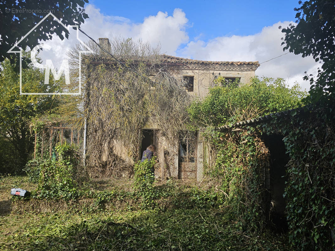 Maison à LA GRIMAUDIERE