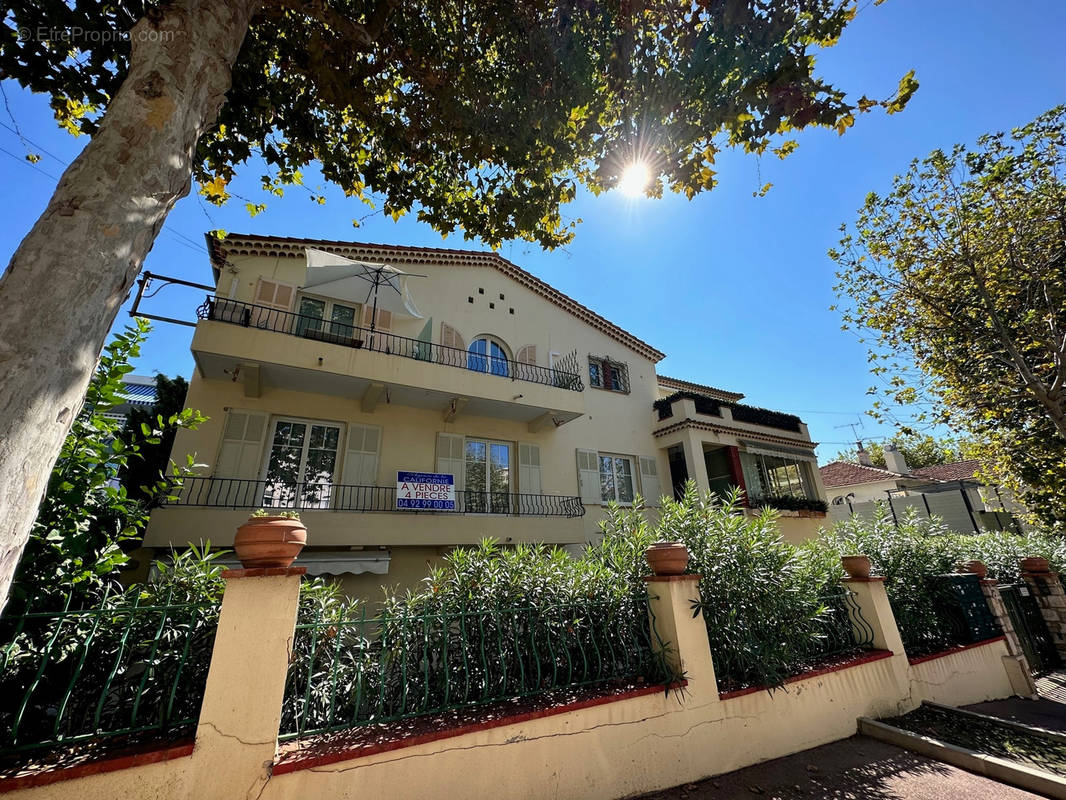 Appartement à CANNES