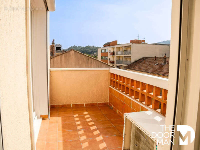 Appartement à HYERES