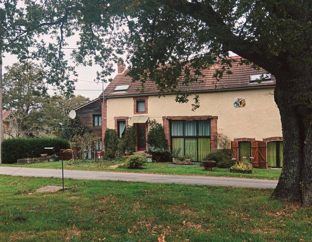 Maison à GUERET