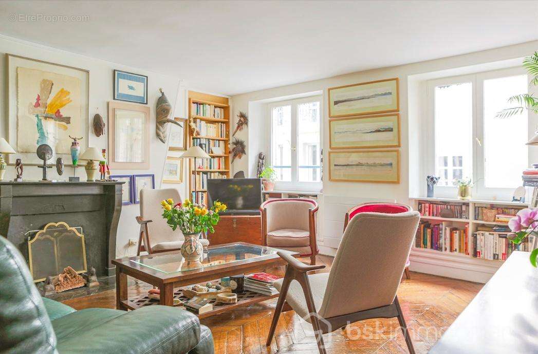 Appartement à PARIS-7E