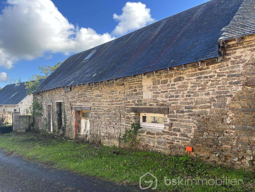 Maison à LE BENY-BOCAGE