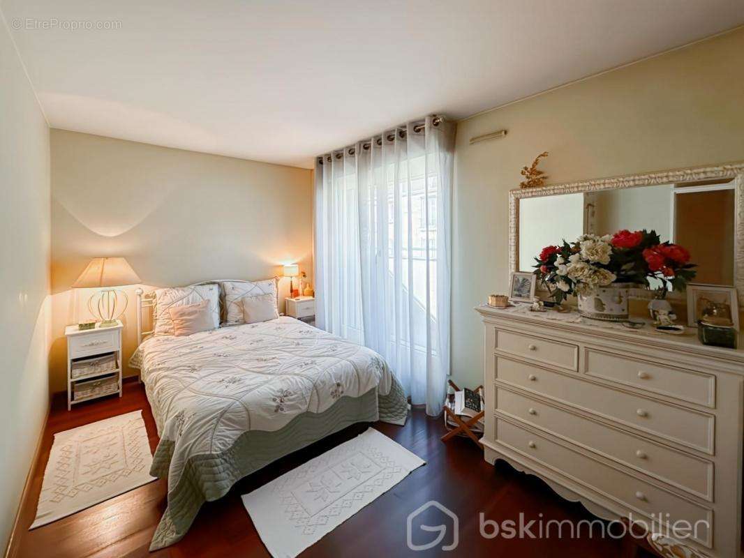 Appartement à ASNIERES-SUR-SEINE