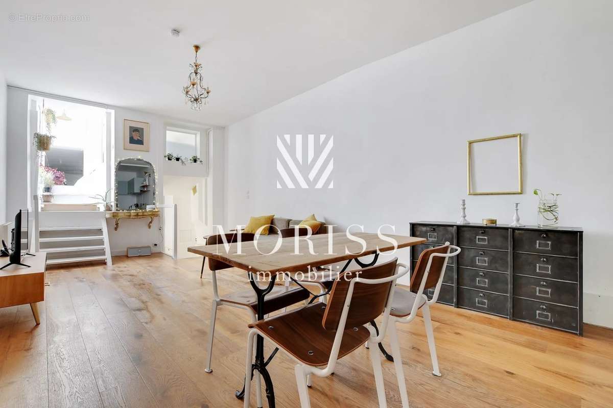 Appartement à PARIS-11E