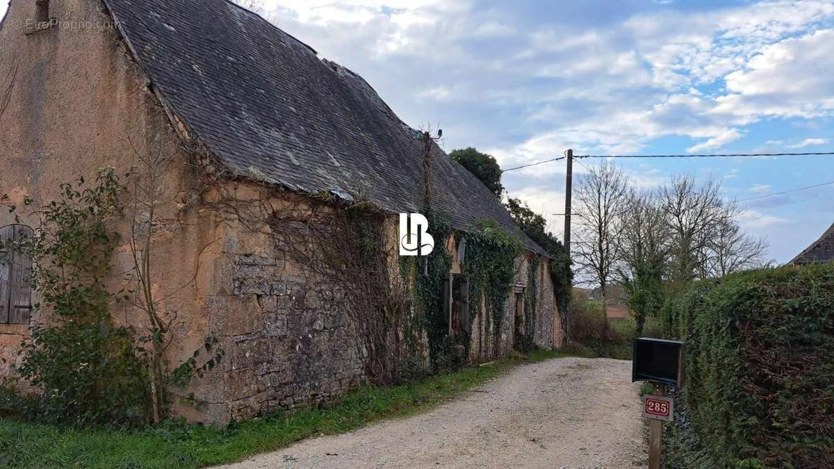 Terrain à GIGNAC