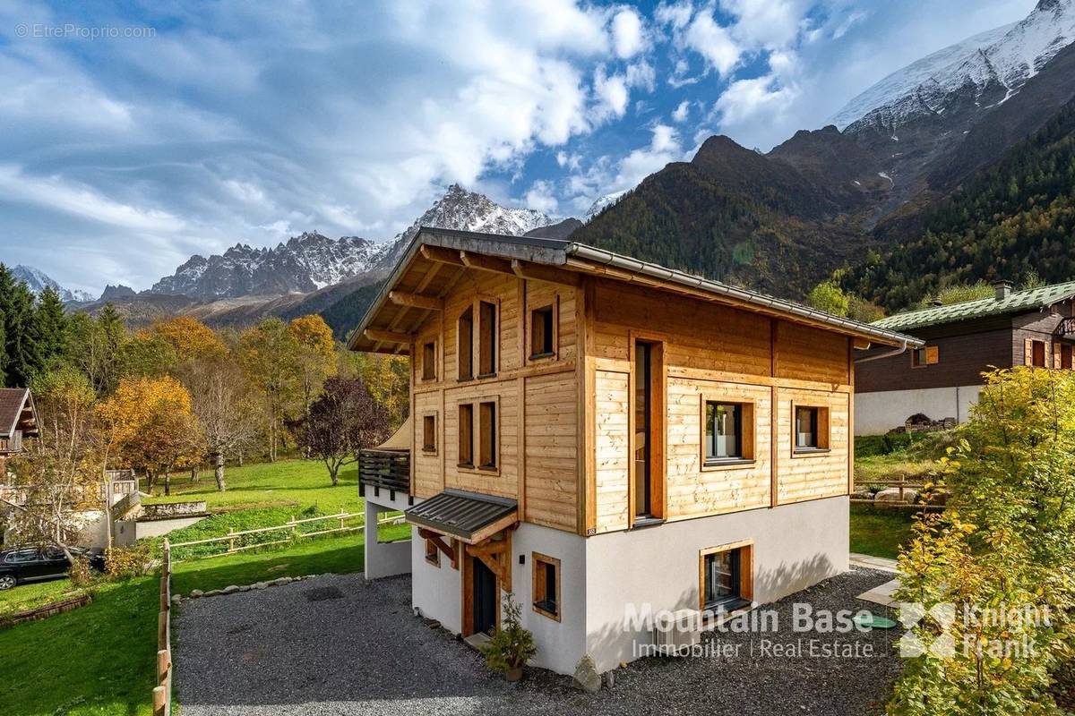 Maison à LES HOUCHES