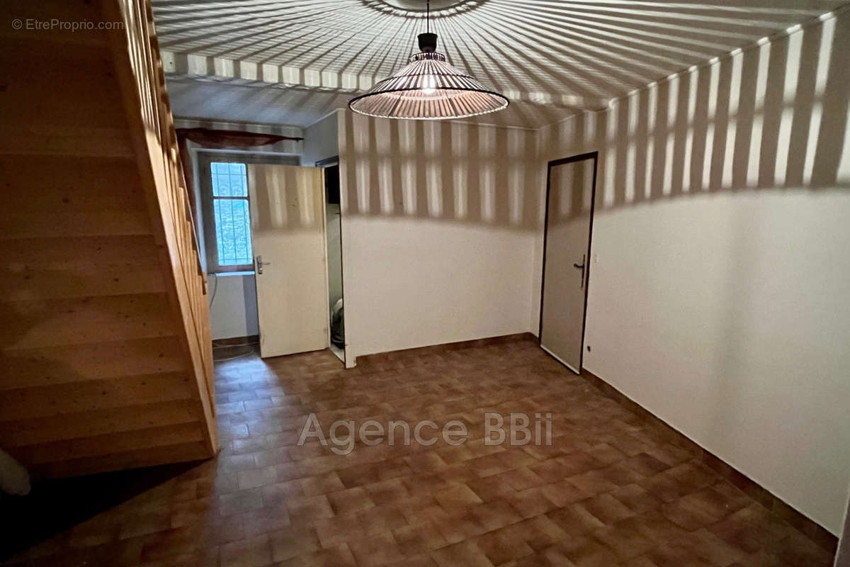 Appartement à BREIL-SUR-ROYA