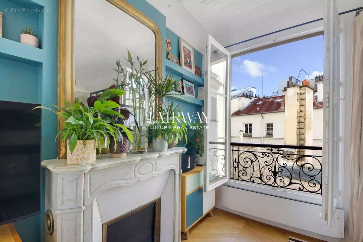 Appartement à PARIS-8E