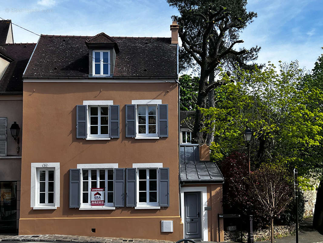 Maison à LOUVECIENNES