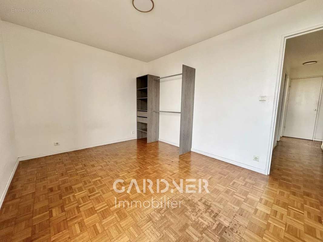 Appartement à MARSEILLE-11E