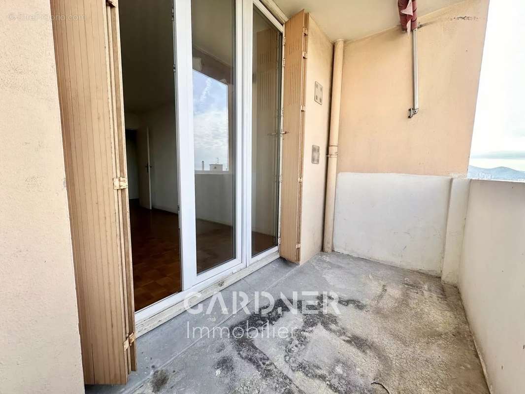 Appartement à MARSEILLE-11E