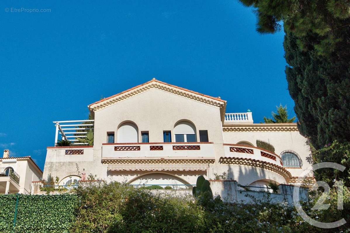 Appartement à VILLEFRANCHE-SUR-MER