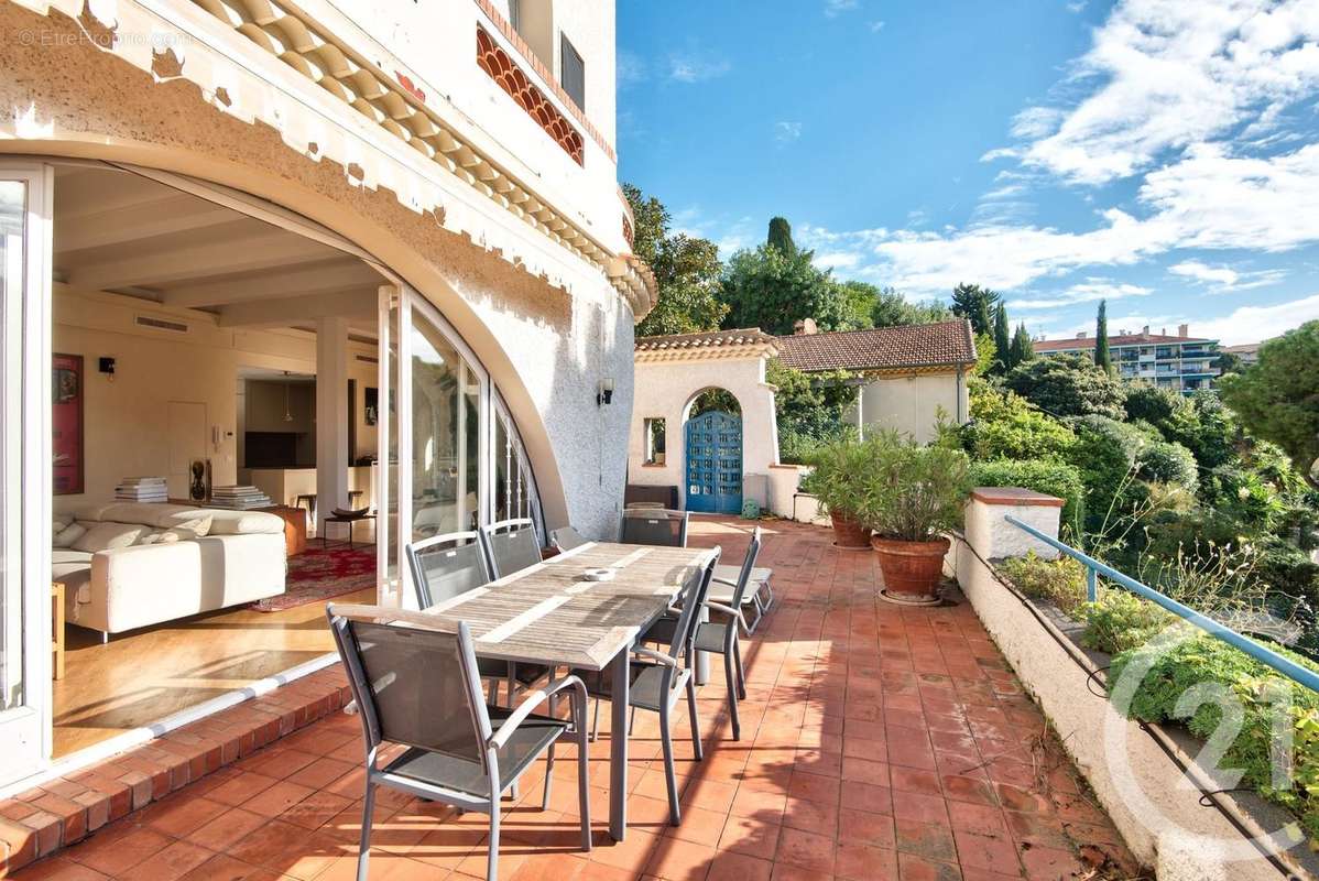 Appartement à VILLEFRANCHE-SUR-MER