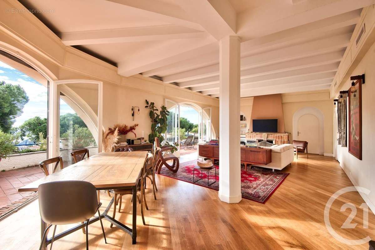 Appartement à VILLEFRANCHE-SUR-MER