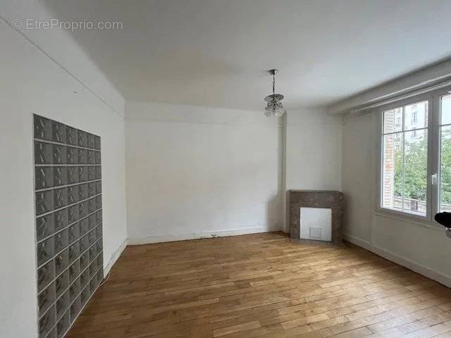 Appartement à MONTROUGE