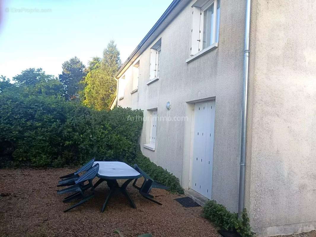 Maison à COULONGES-SUR-L&#039;AUTIZE