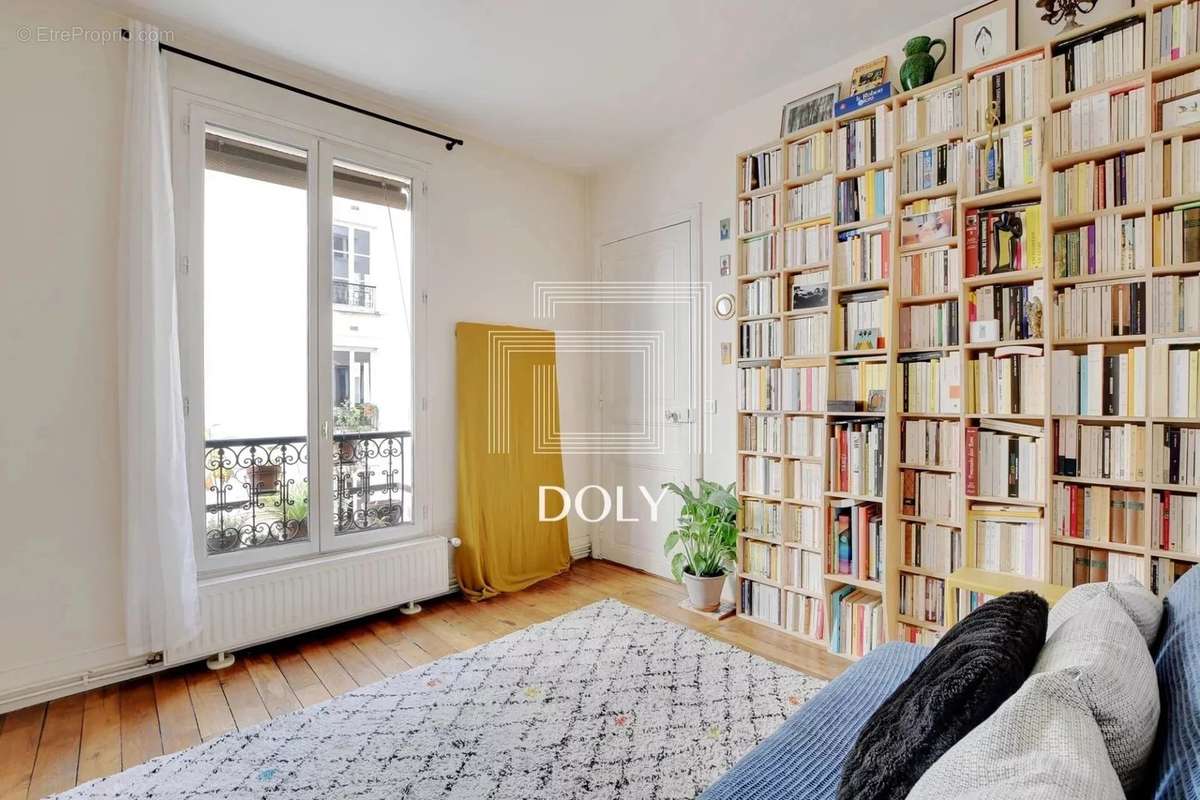 Appartement à PARIS-10E