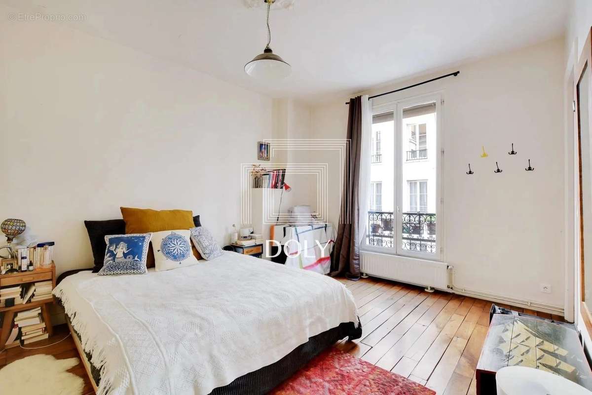 Appartement à PARIS-10E