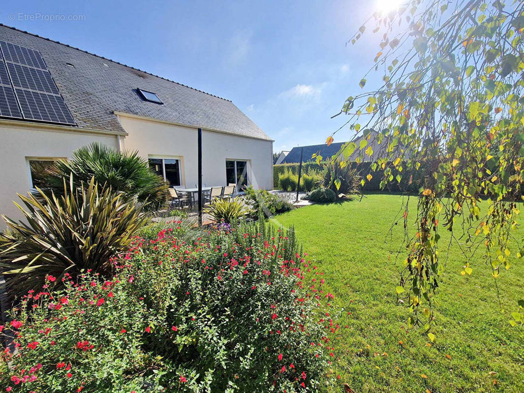 Maison à BRISSAC-QUINCE