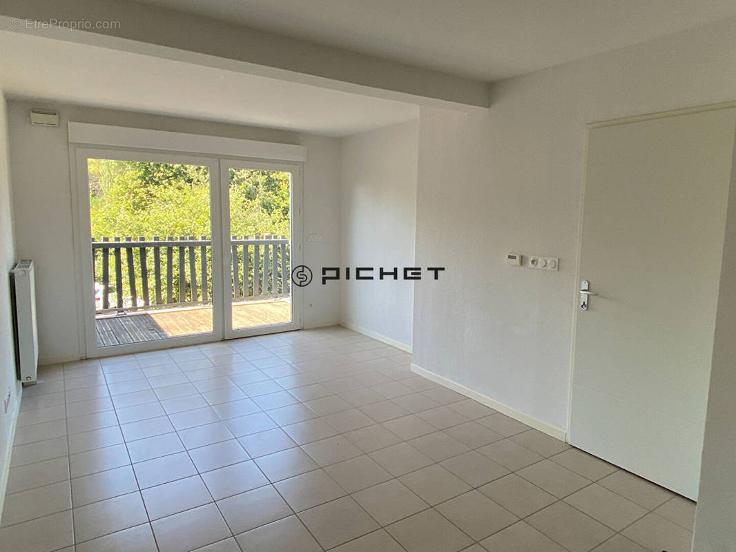 Appartement à ARTIGUES-PRES-BORDEAUX