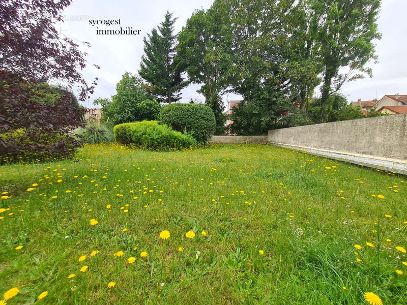 Appartement à BONDY