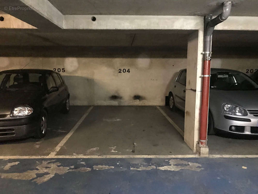 Parking à PARIS-13E