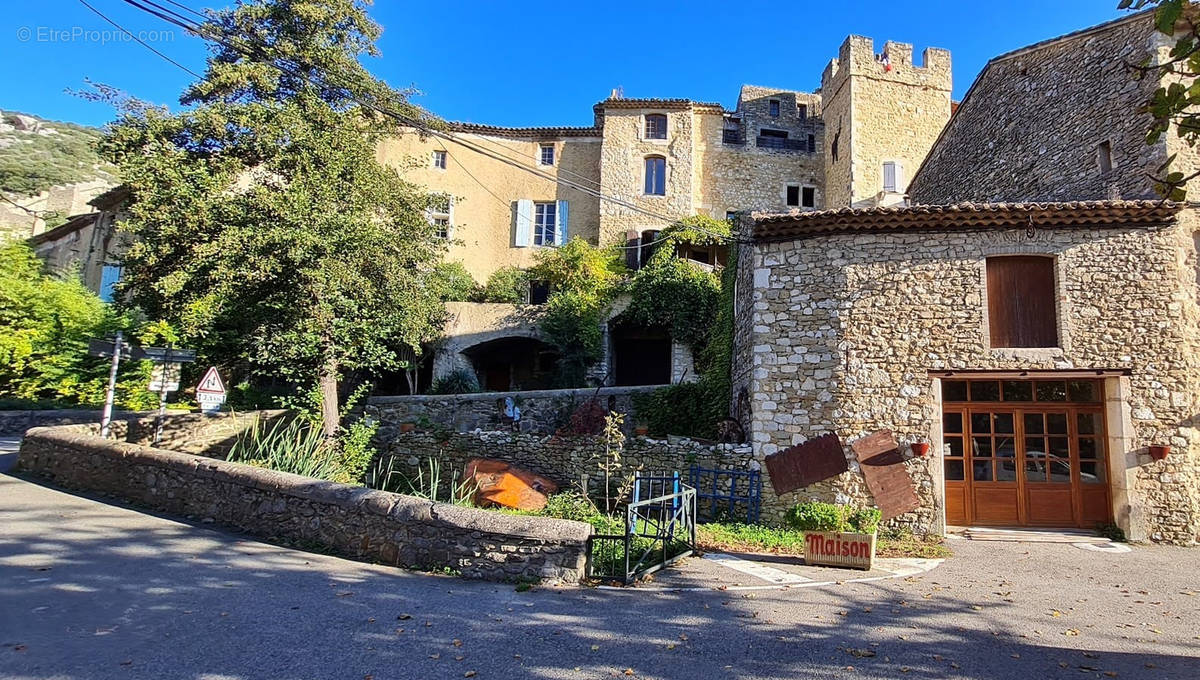 Maison à SAINT-MONTAN