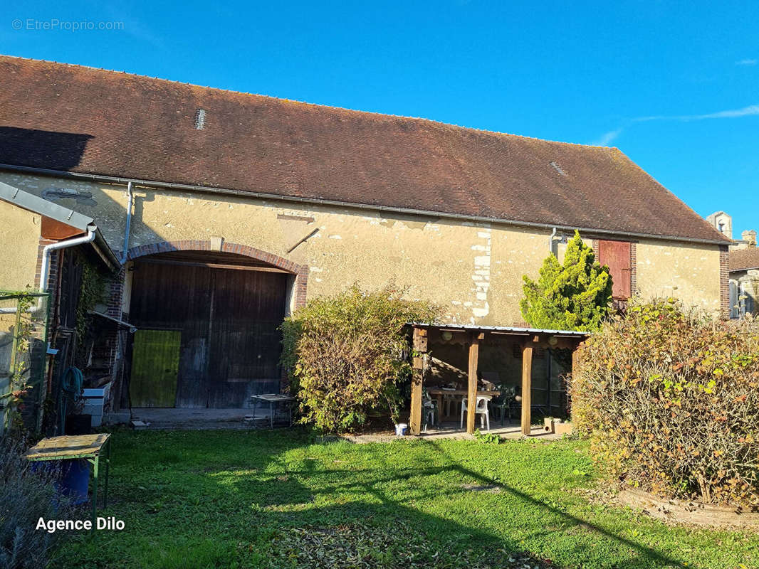 Maison à NEUVY-SAUTOUR