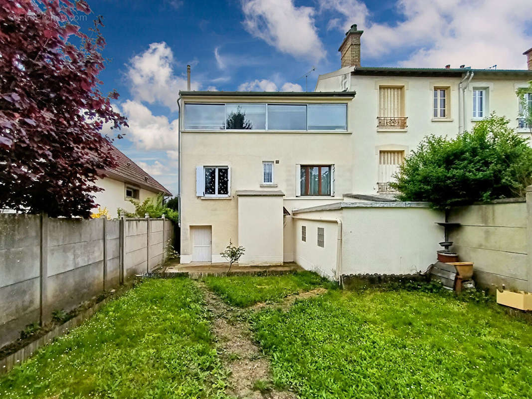 Maison à ROSNY-SOUS-BOIS