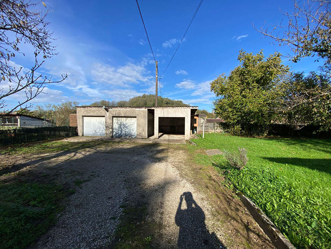 Maison à MONTMOROT