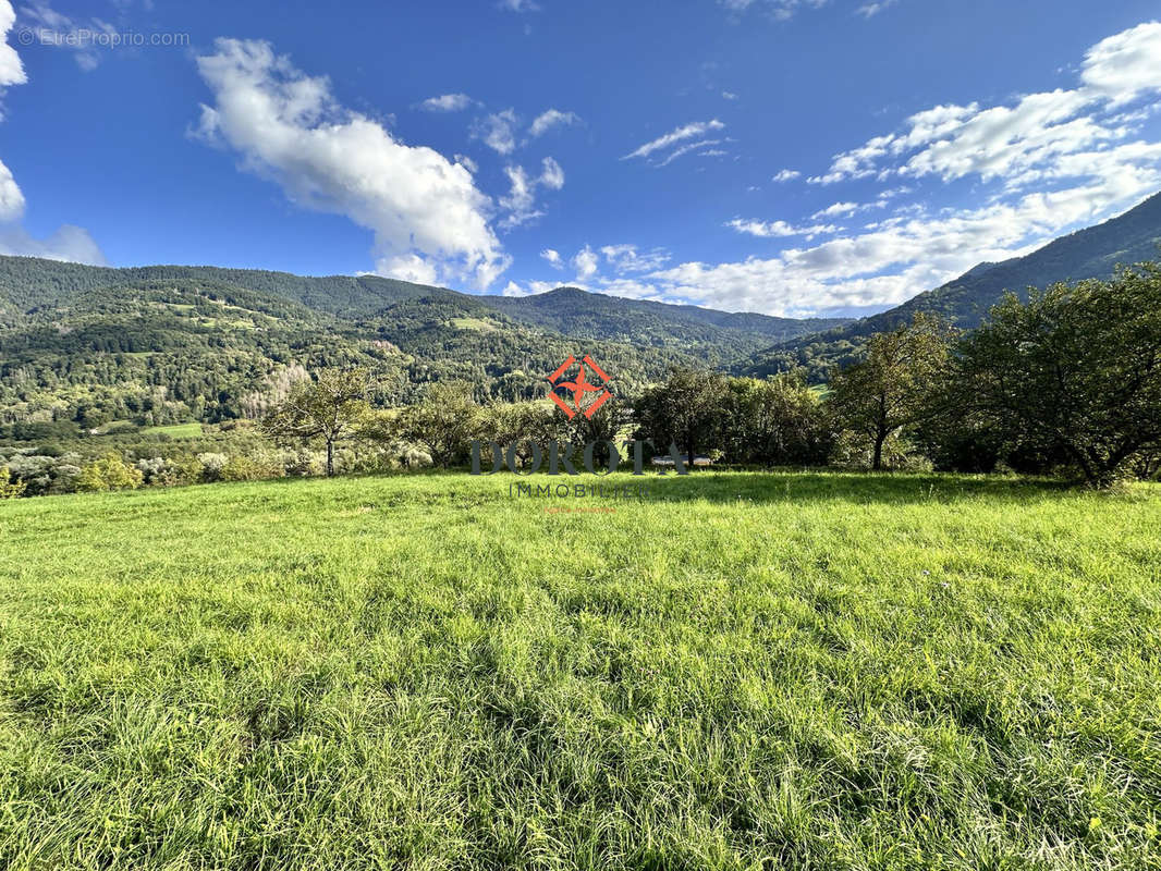 Terrain à SAINT-PIERRE-D&#039;ALLEVARD