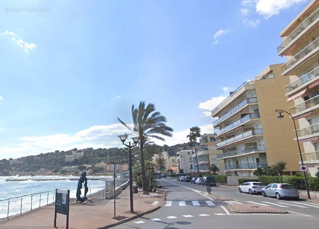 Appartement à ROQUEBRUNE-CAP-MARTIN