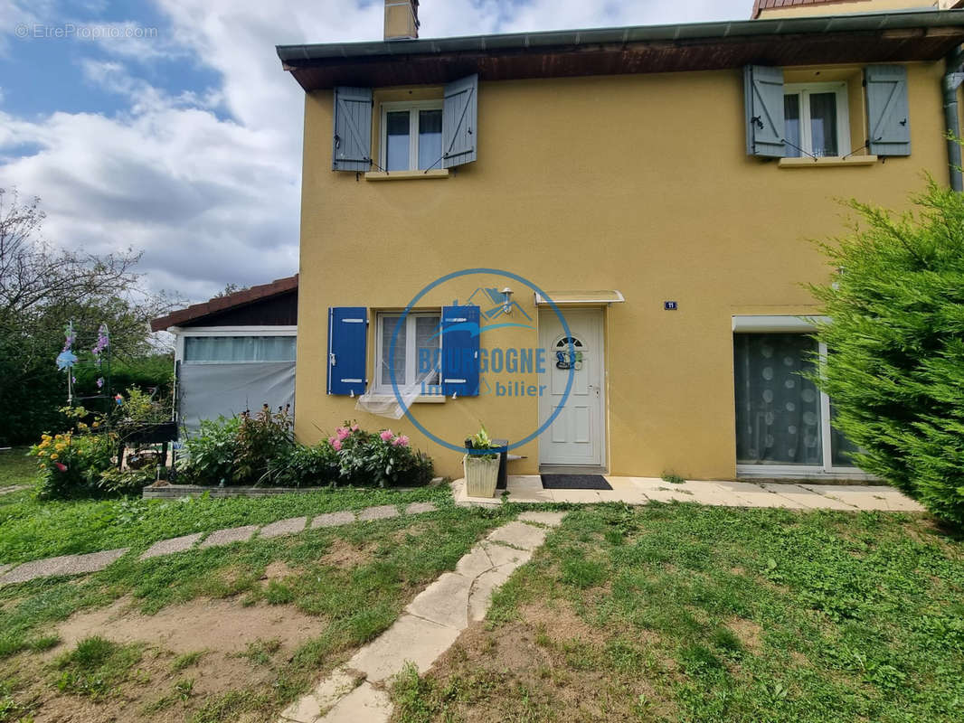 Maison à VERDUN-SUR-LE-DOUBS