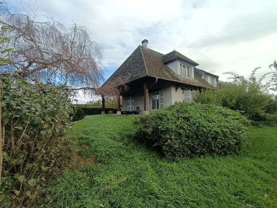 Maison à REPLONGES