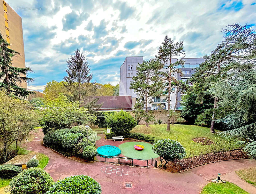 Appartement à IVRY-SUR-SEINE