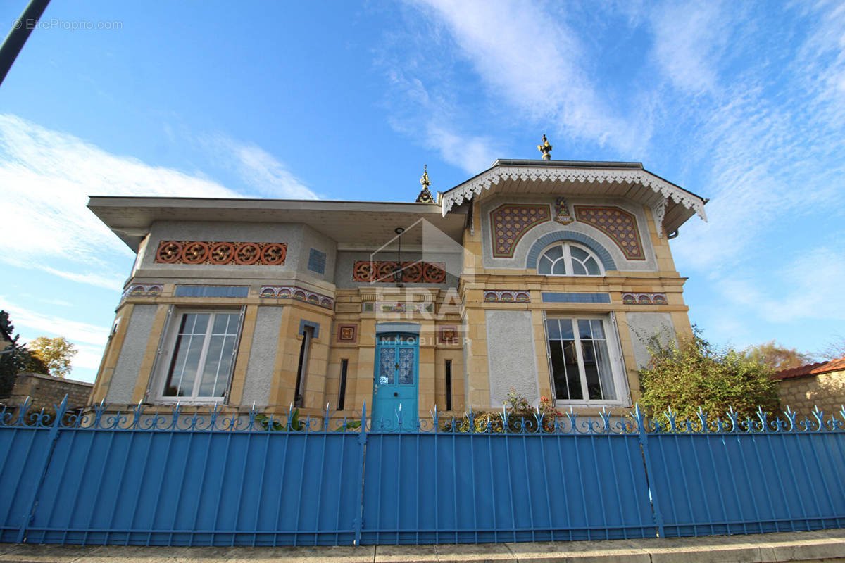 Maison à COULANGES-LES-NEVERS