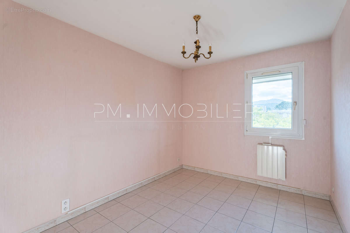 Appartement à MARSEILLE-9E