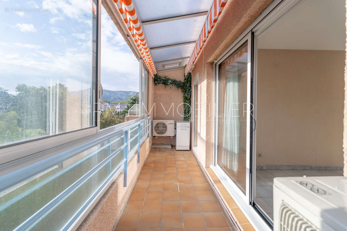 Appartement à MARSEILLE-9E