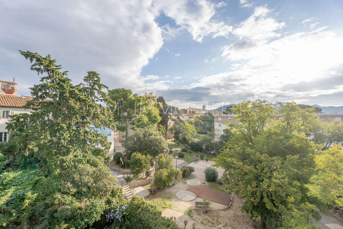 Appartement à MARSEILLE-9E