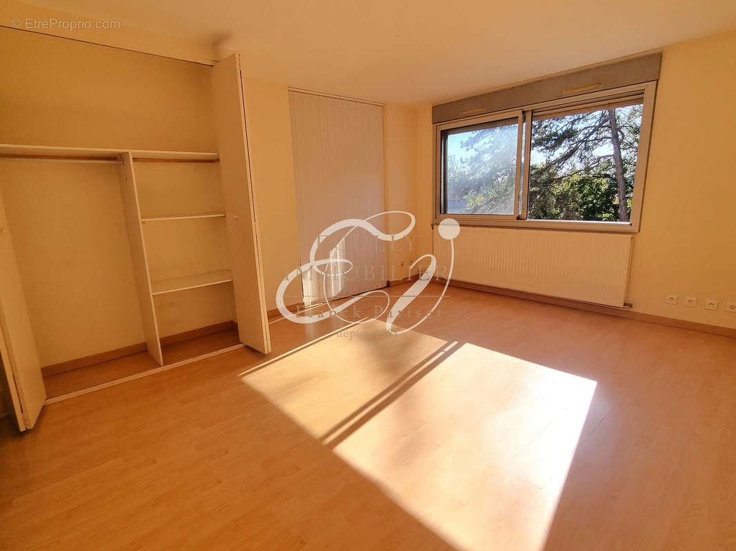 Appartement à LYON-9E