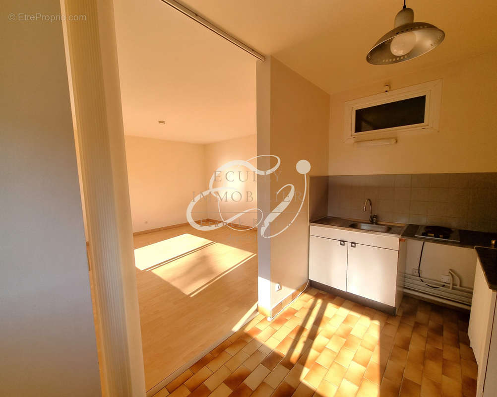 Appartement à LYON-9E