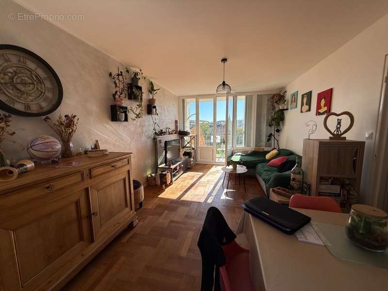 Appartement à GUERET