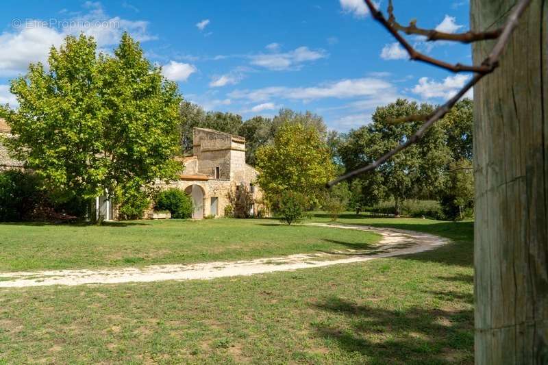 Maison à MEYNES